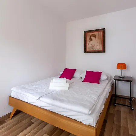 Oliwa Bohemian By Bookinghost Apartman Gdańsk
