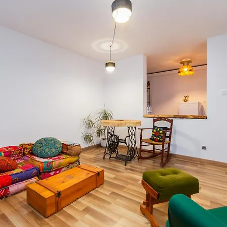 Oliwa Bohemian By Bookinghost *