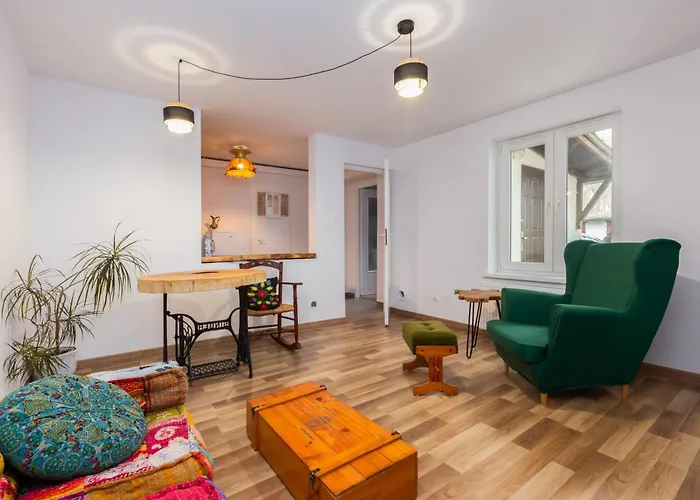 Oliwa Bohemian By Bookinghost *